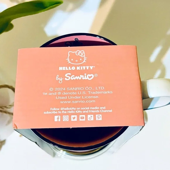 Hello Kitty Bee 🐝 Happy Mug Set - Picture 5 of 11